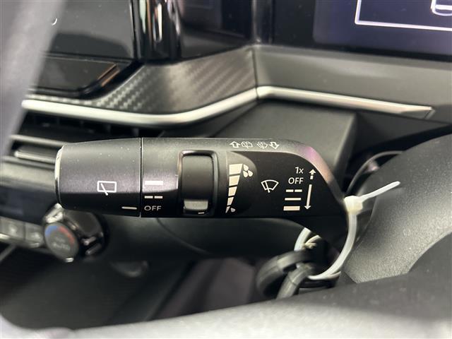 ノート Ｓ　社外７インチナビ　バックカメラ　衝突被害軽減システム　車線逸脱警報　ロードサインアシスト　コーナーセンサー　パーキングソナー　ふらつき警報　オートライト　オートハイビーム　ビルトインＥＴＣ　ドラレコ（15枚目）