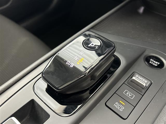 ノート Ｓ　社外７インチナビ　バックカメラ　衝突被害軽減システム　車線逸脱警報　ロードサインアシスト　コーナーセンサー　パーキングソナー　ふらつき警報　オートライト　オートハイビーム　ビルトインＥＴＣ　ドラレコ（21枚目）