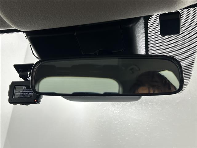 ノート Ｓ　社外７インチナビ　バックカメラ　衝突被害軽減システム　車線逸脱警報　ロードサインアシスト　コーナーセンサー　パーキングソナー　ふらつき警報　オートライト　オートハイビーム　ビルトインＥＴＣ　ドラレコ（25枚目）