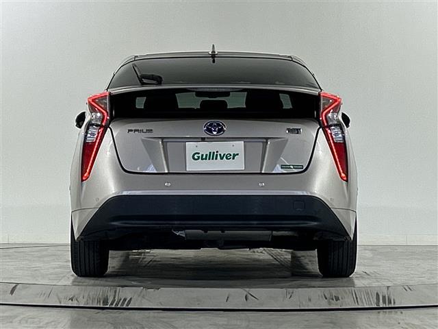 プリウス Ｓセーフティプラス　純正９インチナビ　バックカメラ　衝突被害軽減システム　レーダークルーズコントロール　レーンアシスト　パーキングアシスト　横滑り防止装置　クリアランスソナー　オートライト　オートハイビーム　純正ドラレコ（32枚目）