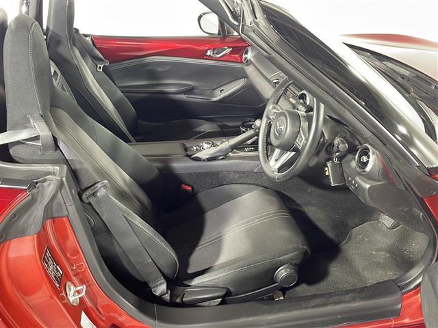ロードスター Ｓスペシャルパッケージ　禁煙車　ワンオーナー　純正ナビ　フルセグ　Ｂｌｕｅｔｏｏｔｈ接続　ＣＤ　ＤＶＤ再生　バックカメラ　クルーズコントロールＥＴＣ　ドライブレコーダー　前後コーナーセンサー　パドルシフト　シートヒーター（26枚目）
