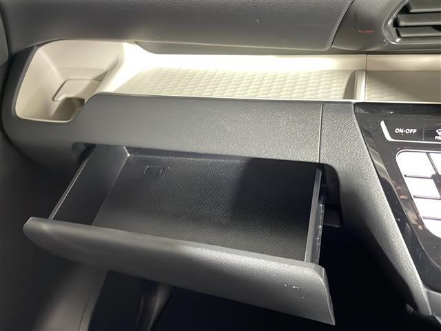 店舗にて現車の確認もできますので、お電話で在庫のご確認の上是非ご来店くださいませ！！！