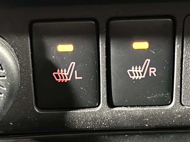 【シートヒーター】シートを温めてくれる暖房機器です！長時間座っていると負担が掛かりやすい背中や腰、または冬場などの寒い日に冷えやすい脚部に快適なぬくもりを伝えます。