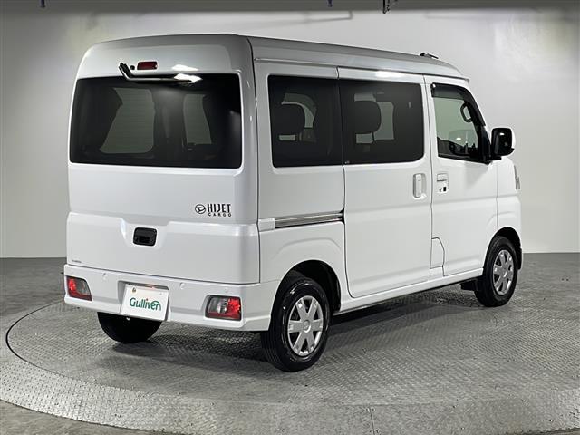 ハイゼットカーゴ クルーズ　禁煙車　社外ナビ（ＢＴ，フルセグ，ＣＤ／ＤＶＤ，ラジオ）　バックカメラ　マルチレール　オーバーヘッドネット　オーバーヘッドシェルフ　間仕切カーテン　荷室マット　クリアランスソナー　スマートアシスト（31枚目）