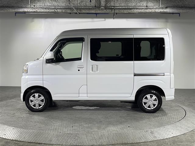 ハイゼットカーゴ クルーズ　禁煙車　社外ナビ（ＢＴ，フルセグ，ＣＤ／ＤＶＤ，ラジオ）　バックカメラ　マルチレール　オーバーヘッドネット　オーバーヘッドシェルフ　間仕切カーテン　荷室マット　クリアランスソナー　スマートアシスト（34枚目）