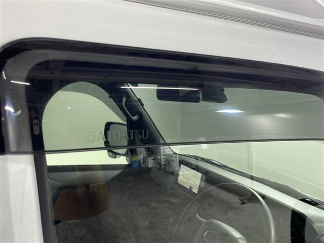 ハイゼットカーゴ クルーズ　禁煙車　社外ナビ（ＢＴ，フルセグ，ＣＤ／ＤＶＤ，ラジオ）　バックカメラ　マルチレール　オーバーヘッドネット　オーバーヘッドシェルフ　間仕切カーテン　荷室マット　クリアランスソナー　スマートアシスト（36枚目）