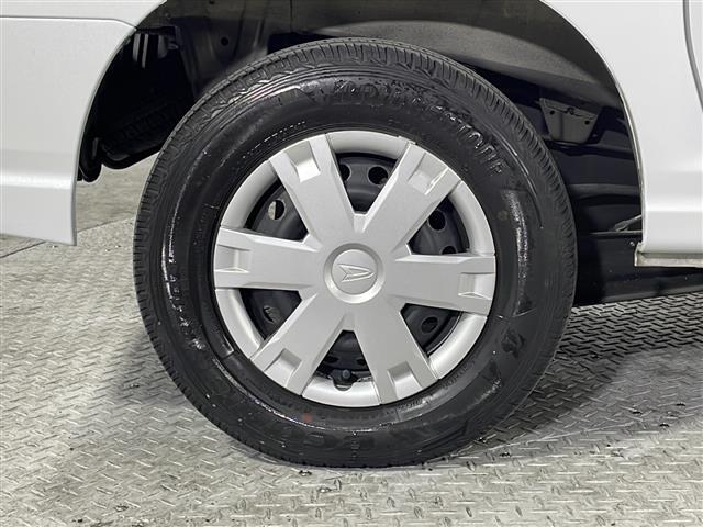 ハイゼットカーゴ クルーズ　禁煙車　社外ナビ（ＢＴ，フルセグ，ＣＤ／ＤＶＤ，ラジオ）　バックカメラ　マルチレール　オーバーヘッドネット　オーバーヘッドシェルフ　間仕切カーテン　荷室マット　クリアランスソナー　スマートアシスト（38枚目）