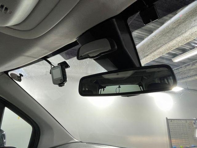 ベルランゴ シャイン　ＸＴＲ　パック　禁煙車　純正オーディオ　Ａｐｐｌｅｃａｒｐｌａｙ　ＡｎｄｒｏｉｄＡｕｔｏ　ｍｉｒａｒｉｎｎｋｕ　全方位カメラ　バックカメラ　純正１７インチアルミ　ドライブレコーダー前後　ガラスルーフ　両側スライドドア（16枚目）