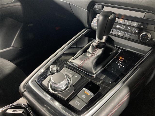 ＣＸ－８ ＸＤ　ブラックトーンエディション　県外仕入　禁煙車　純正１０インチナビ（ＢＴ，フルセグ，ラジオ，ＵＳＢ）　３６０°ビューモニター　ＢＯＳＥサウンド　フリップダウンモニター　ワイヤレス充電　パワーシート　電動リアゲート　レーダークルコン（14枚目）