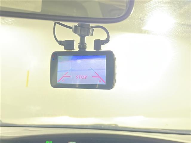 【ドライブレコーダー】映像・音声などの運転中の記録を残します。事故などを起こした起こされた時の証拠になりえますので、もしも時でも安心ですね。