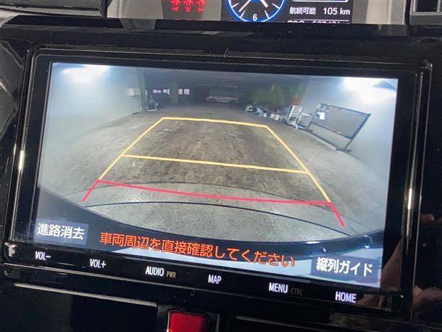【バックモニター】後ろのカメラの映像をモニターに映し出すことができます！後方の見えない死角や、障害物との距離感をしっかり確認することができます！駐車が苦手な方におすすめです。