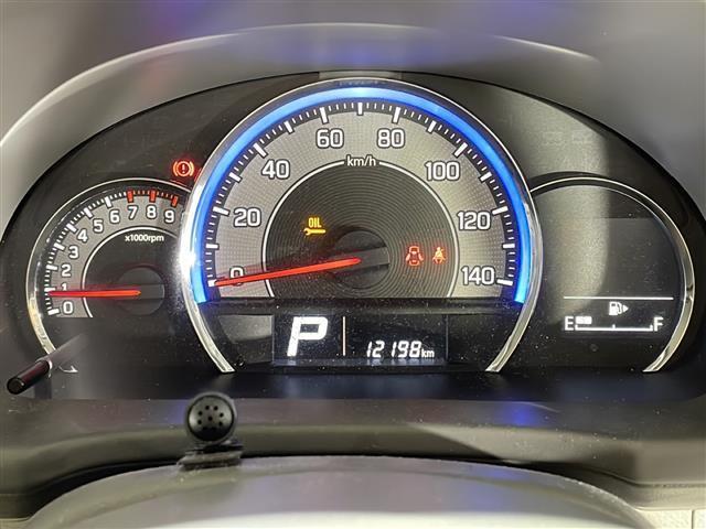 【 メーター 】メーターまわりも鮮やかに照らし出され、デザイン、安全性ともにバッチリですね♪