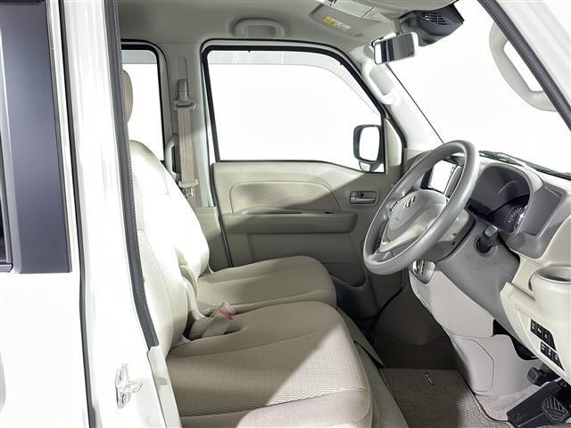 【 フロントシート 】使えるフロントシートで快適ドライブ♪