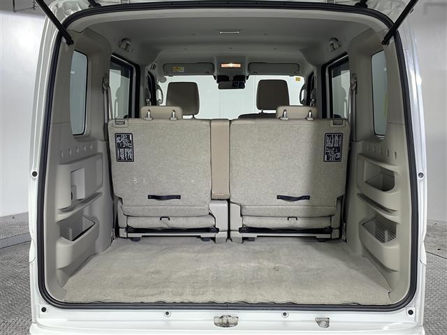 【 ラゲッジスペース 】ダンボールなどの大きい荷物も釣り具などの長尺物まで様々載せられそうです!!