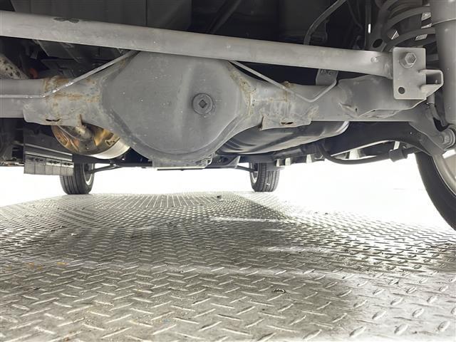 店舗にて現車の確認もいただけますので、お電話で在庫のご確認の上是非ご来店くださいませ!!!