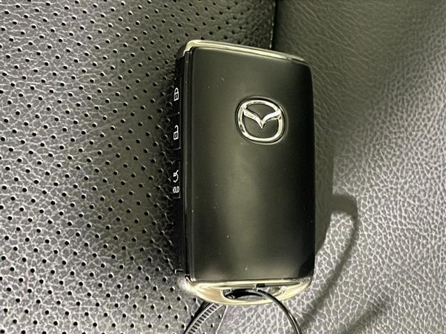 【スマートキー(エンジンスタートストップスイッチ)】スマートキー(電子キー)を持っていれば、スイッチを押すだけでエンジンをかけることができます!