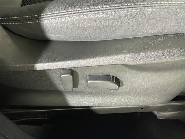 店舗にて現車の確認もいただけますので、お電話で在庫のご確認の上是非ご来店くださいませ!!!