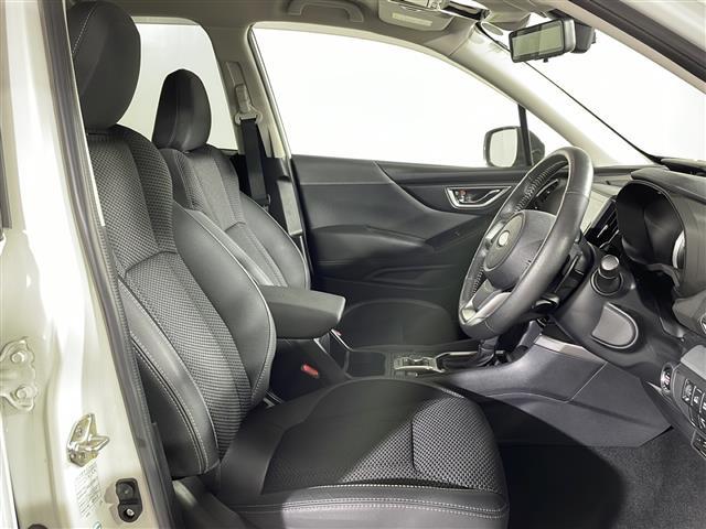 店舗にて現車の確認もいただけますので、お電話で在庫のご確認の上是非ご来店くださいませ!!!