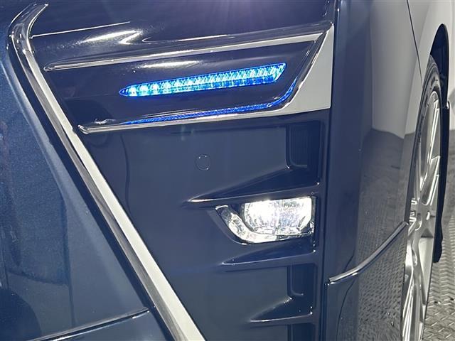 【ライト・ランプ】悪天候や夜間の走行も視界良好で安心してお乗りいただけます。ヘッドライト・ホイール・フロントガラスなど色々な部分コーティングをご用意しております。ぜひご相談ください。