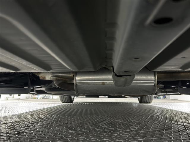 【下廻り】目立つ錆や、オイル漏れもなく安心です！掲載箇所以外にご希望の写真がございましたら、お気軽にお問い合わせ下さい！メールや郵送でお送りさせていただきます。