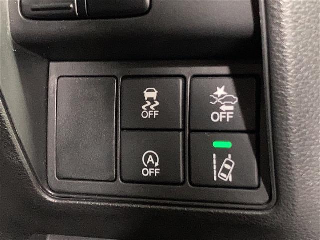 【Honda SENSING】ホンダの安全装備を搭載しています!機能には限界があるためご注意ください。◆搭載機能例:衝突軽減ブレーキ/歩行者事故低減ステアリング/路外逸脱抑制/標識認識/ACC