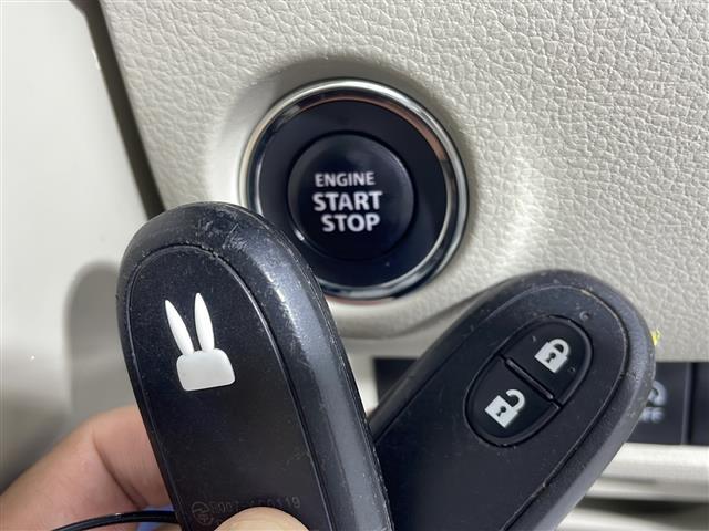 【スマートキー（エンジンスタートストップスイッチ）】スマートキー（電子キー）を持っていれば、スイッチを押すだけでエンジンをかけることができます！