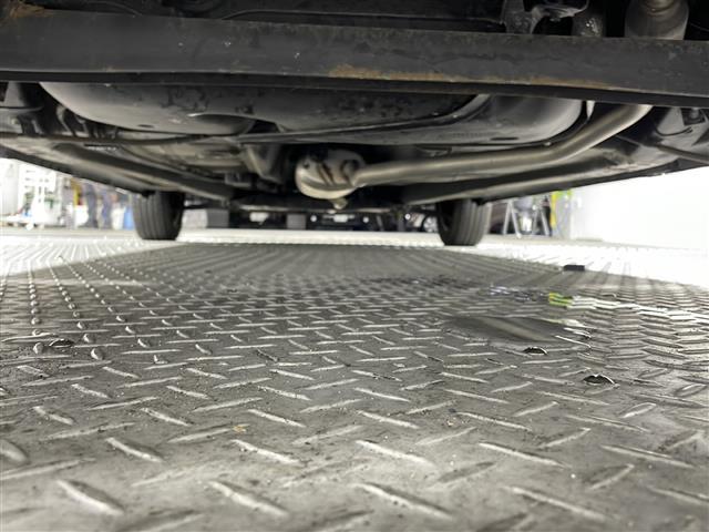 【下廻り】目立つ錆や、オイル漏れもなく安心です！掲載箇所以外にご希望の写真がございましたら、お気軽にお問い合わせ下さい！メールや郵送でお送りさせていただきます。