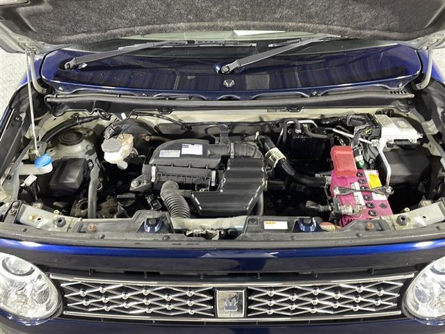 【エンジンルーム】エンジンの調子は良好です！ご納車前にはしっかりとオイル交換・その他油種類の点検補充をさせて頂きます。また、ガリバーでは修復歴のある車は販売いたしません。