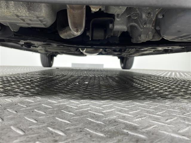 【下廻り】目立つ錆や、オイル漏れもなく安心です！掲載箇所以外にご希望の写真がございましたら、お気軽にお問い合わせ下さい！メールや郵送でお送りさせていただきます。