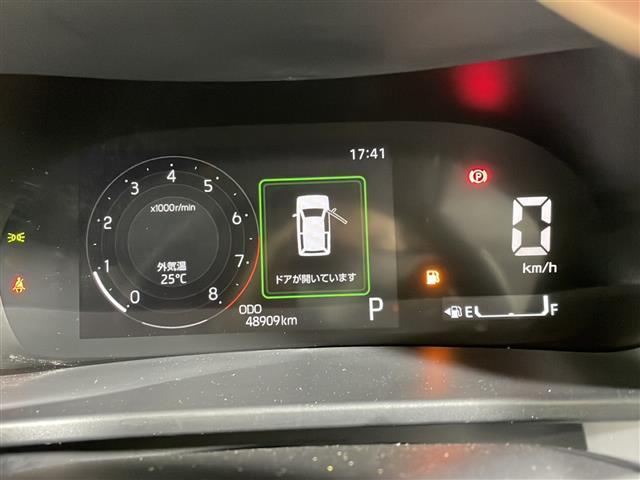 【スピードメーター】メーターがシンプルで見やすく運転しやすいですね!