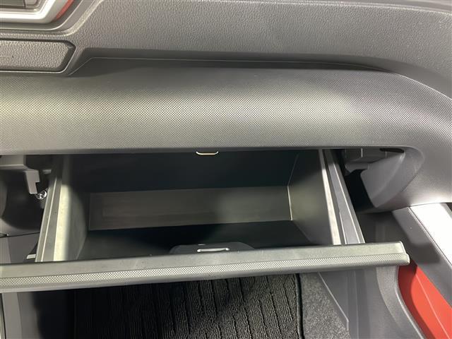 店舗にて現車の確認もいただけますので、お電話で在庫のご確認の上是非ご来店くださいませ!!!//