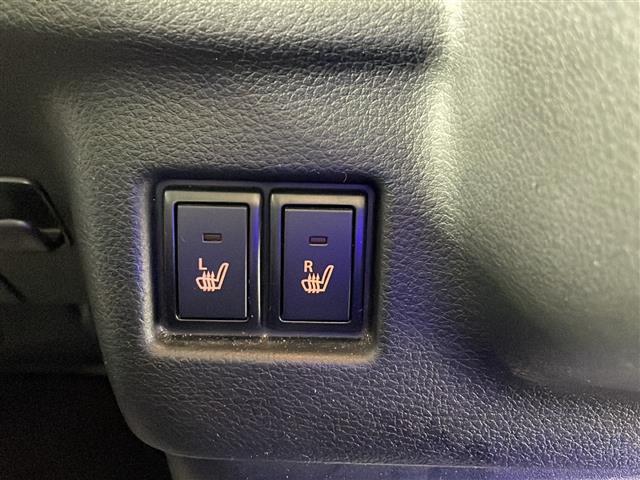 【シートヒーター】シートを温めてくれる暖房機器です!長時間座っていると負担が掛かりやすい背中や腰、または冬場などの寒い日に冷えやすい脚部に快適なぬくもりを伝えます。