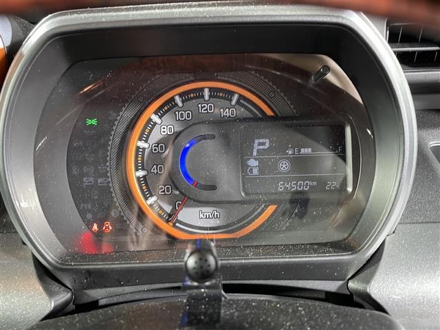 【スピードメーター】メーターがシンプルで見やすく運転しやすいですね!