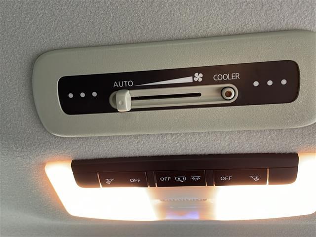 店舗にて現車の確認もいただけますので、お電話で在庫のご確認の上是非ご来店くださいませ!!!