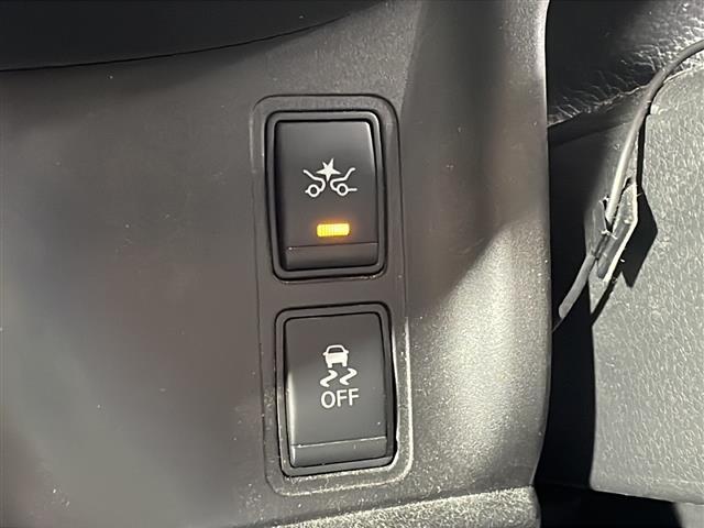 店舗にて現車の確認もいただけますので、お電話で在庫のご確認の上是非ご来店くださいませ!!!