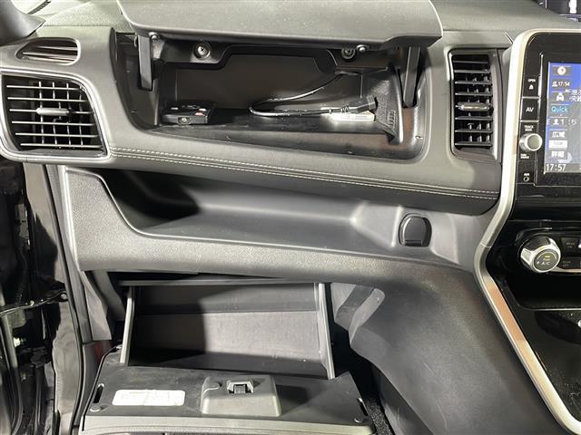 店舗にて現車の確認もいただけますので、お電話で在庫のご確認の上是非ご来店くださいませ!!!