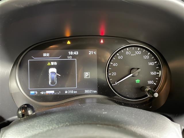 【スピードメーター】メーターがシンプルで見やすく運転しやすいですね!