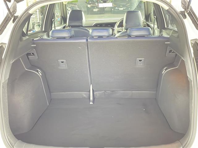 店舗にて現車の確認もできますので、お電話で在庫のご確認の上是非ご来店くださいませ!!!