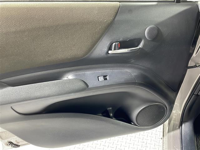 店舗にて現車の確認もいただけますので、お電話で在庫のご確認の上是非ご来店くださいませ!!!