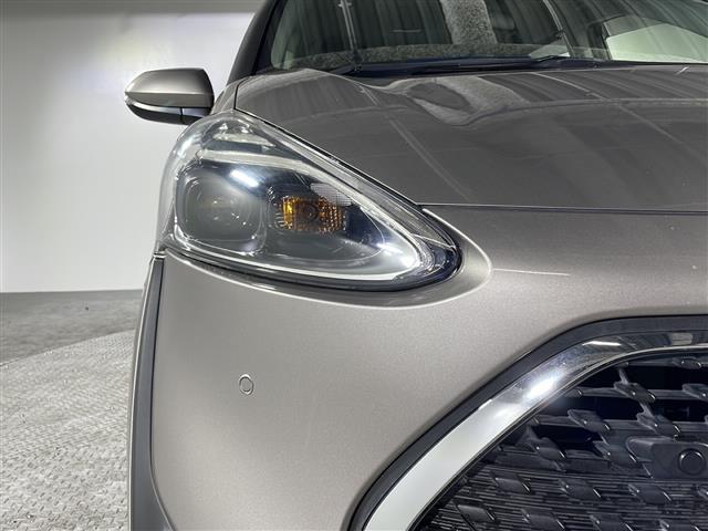 【 LEDヘッドライト 】悪天候や夜間の走行も視界良好で安心してお乗りいただけます。////