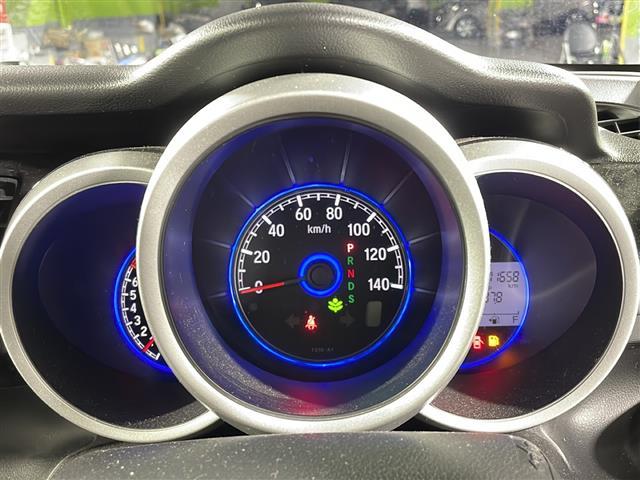【 メーター 】メーターまわりも鮮やかに照らし出され、デザイン、安全性ともにバッチリですね♪