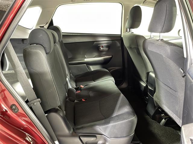 【 セカンドシート 】2列目も広々お乗りいただけます♪
