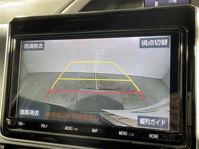 【バックモニター】後ろのカメラの映像をモニターに映し出すことができます！後方の見えない死角や、障害物との距離感をしっかり確認することができます！駐車が苦手な方におすすめです。