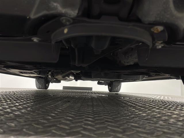 店舗にて現車の確認もいただけますので、お電話で在庫のご確認の上是非ご来店くださいませ!!!//