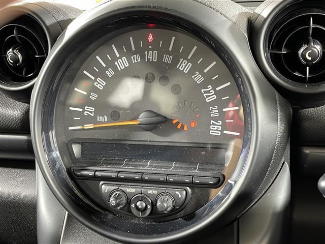 【スピードメーター】メーターがシンプルで見やすく運転しやすいですね！