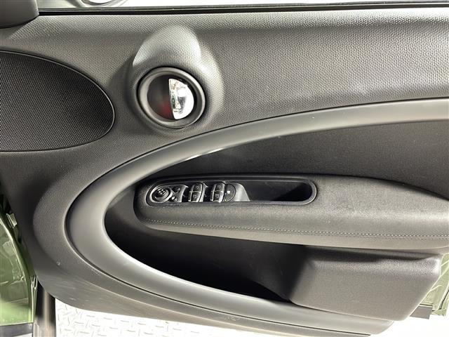 店舗にて現車の確認もできますので、お電話で在庫のご確認の上是非ご来店くださいませ！！！