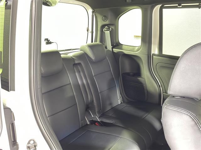 店舗にて現車の確認もいただけますので、お電話の上是非ご来店くださいませ！！！