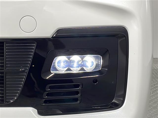 店舗にて現車の確認もいただけますので、お電話の上是非ご来店くださいませ！！！