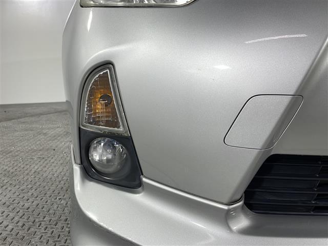 【ライト・ランプ】悪天候や夜間の走行も視界良好で安心してお乗りいただけます。ヘッドライト・ホイール・フロントガラスなど色々な部分コーティングをご用意しております。ぜひご相談ください。