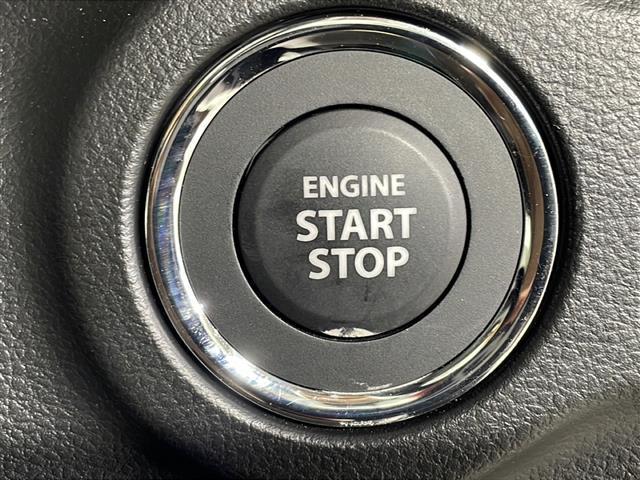 【両側パワースライドドア】小さなお子さまでもボタン一つで乗り降りラクラクです！両手に荷物を抱えている状態でもボタンを押せば自動で開閉するので、お買い物やお出かけの際にはとっても重宝します！